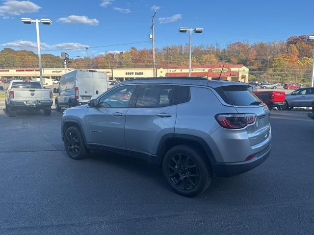 2022 jeep compass latitude lux 4x4