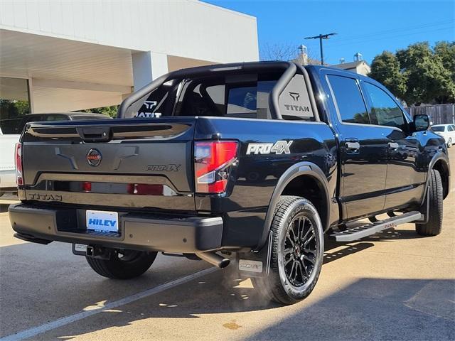 2021 nissan titan pro-4x
