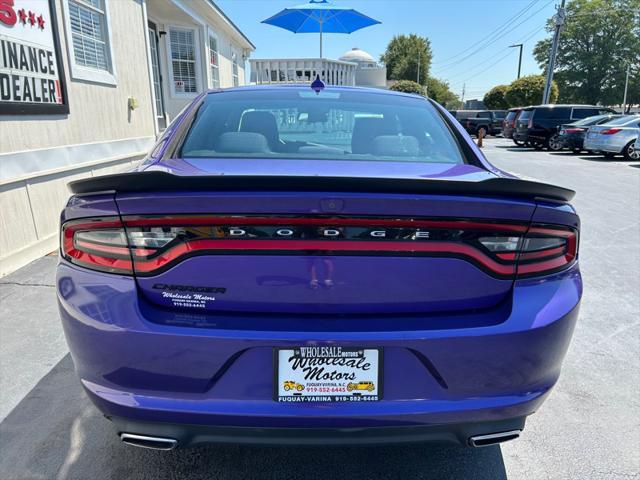 2016 dodge charger sxt
