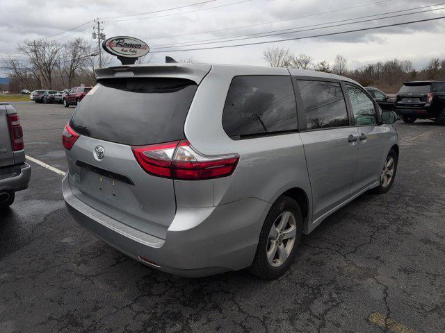 2020 toyota sienna l