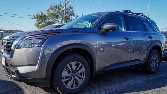2024 Nissan sv
