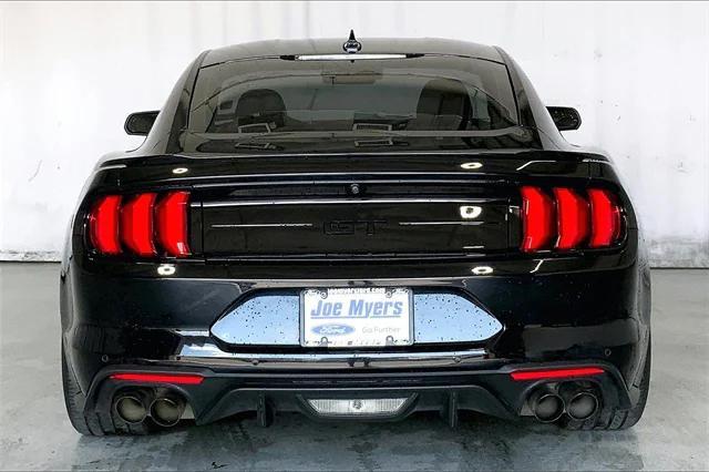 2022 ford mustang gt