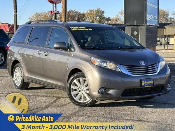 2017 toyota sienna in secaucus, new jersey