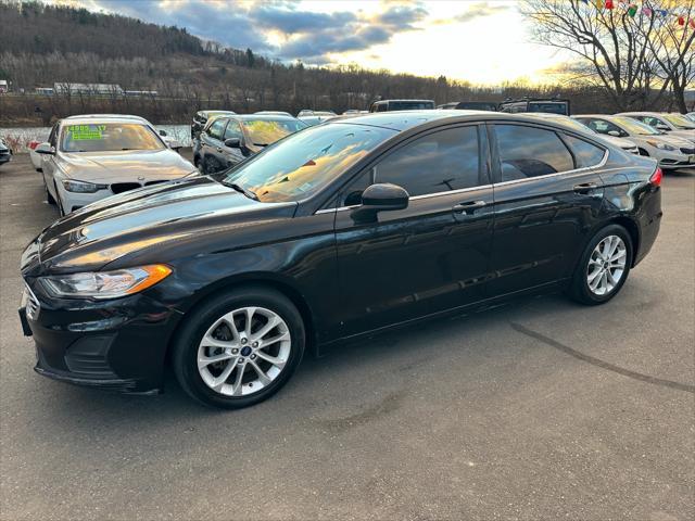 2019 ford fusion se