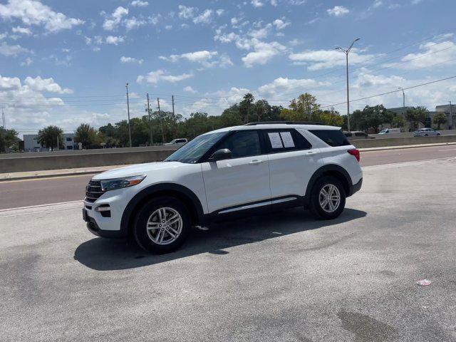 2023 ford explorer xlt