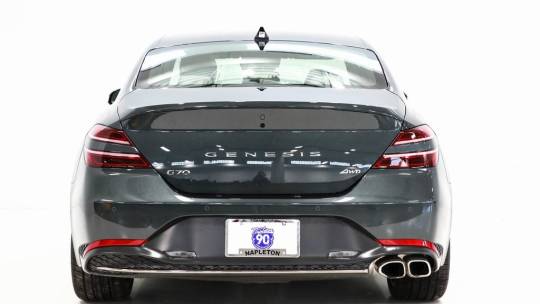 2023 Genesis G70