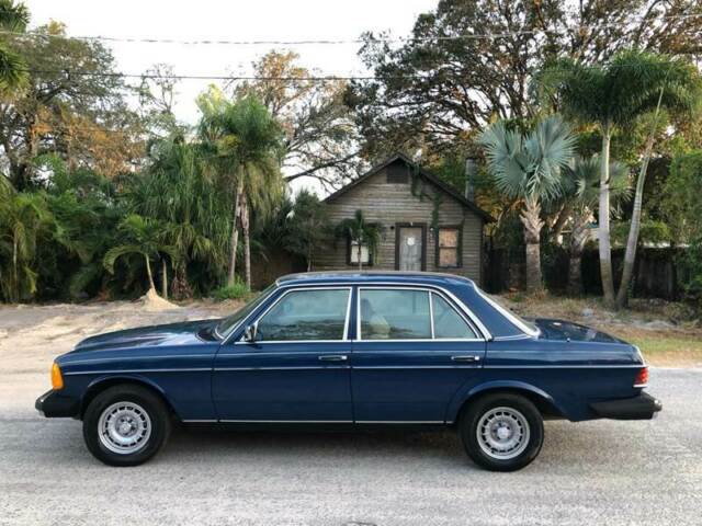 1985 mercedes-benz 300-class 300 d 4dr turbodiesel 1-owner