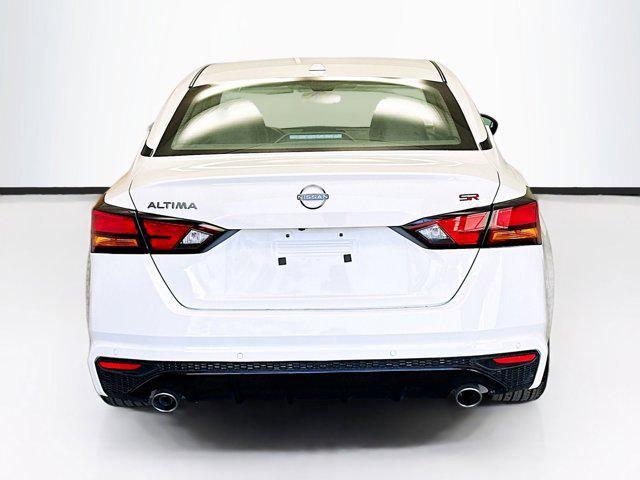 2024 nissan altima sr fwd