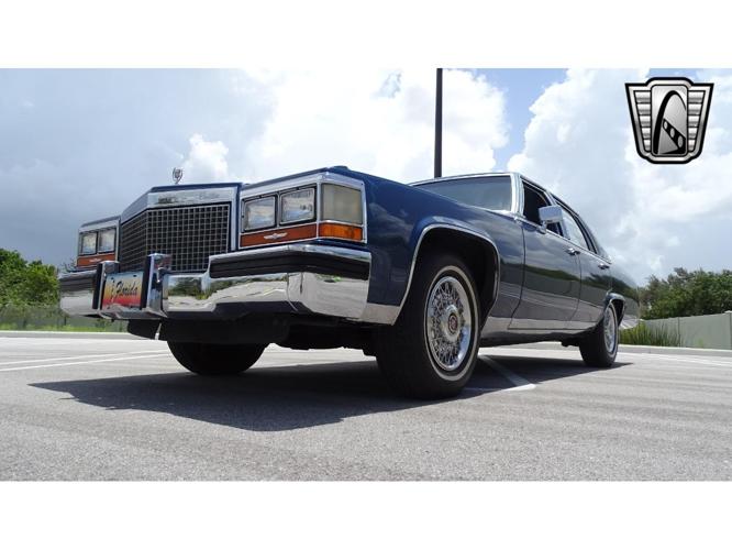 1988 cadillac brougham in o'fallon, illinois