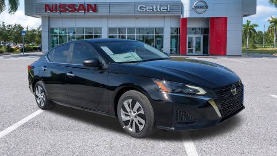 2025 Nissan Altima