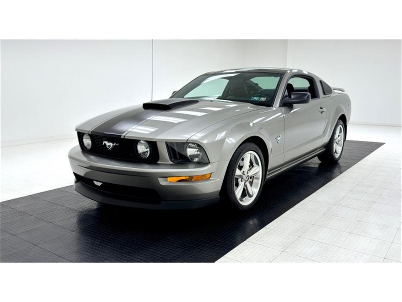 2009 ford mustang