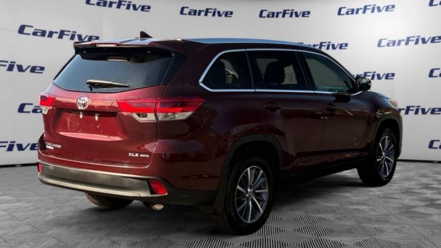 2019 toyota highlander se
