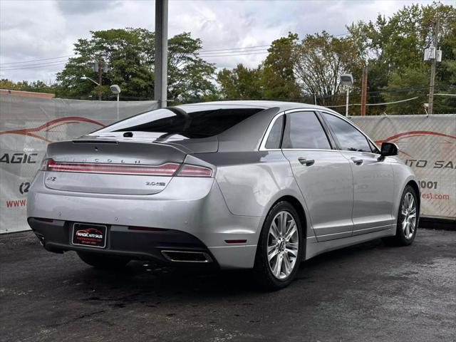 2016 lincoln mkz base