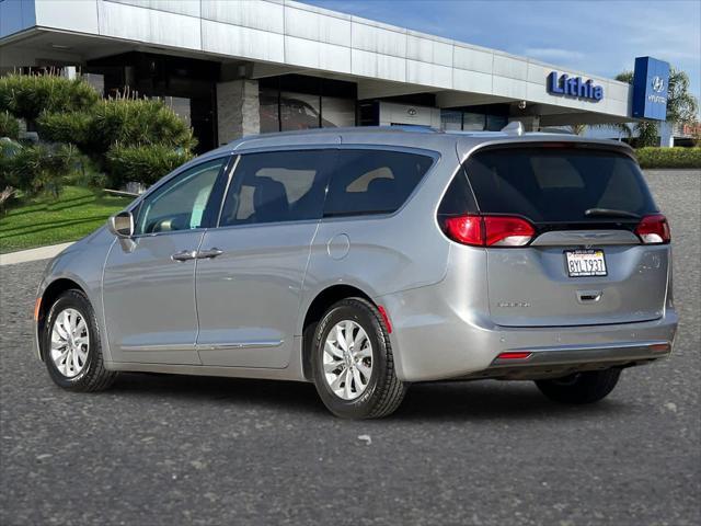 2019 chrysler pacifica touring l
