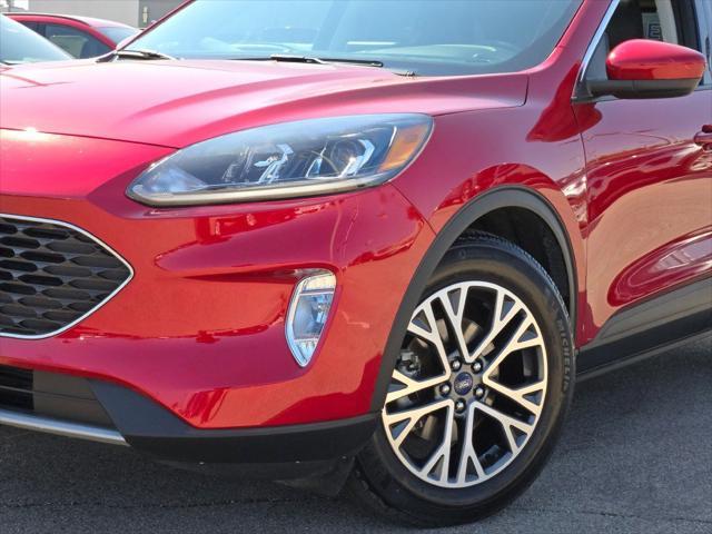 2022 ford escape sel