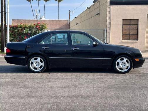 2000 mercedes-benz e-class