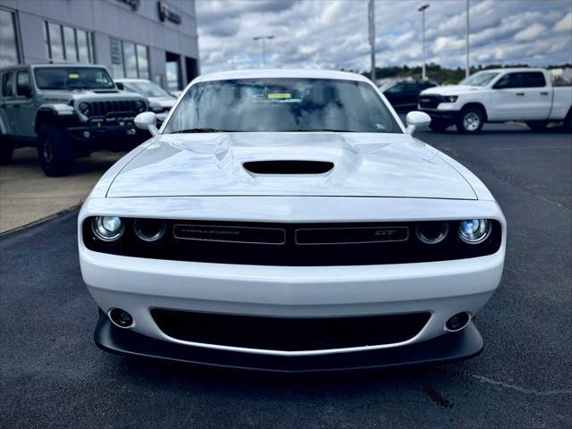 2022 dodge challenger gt