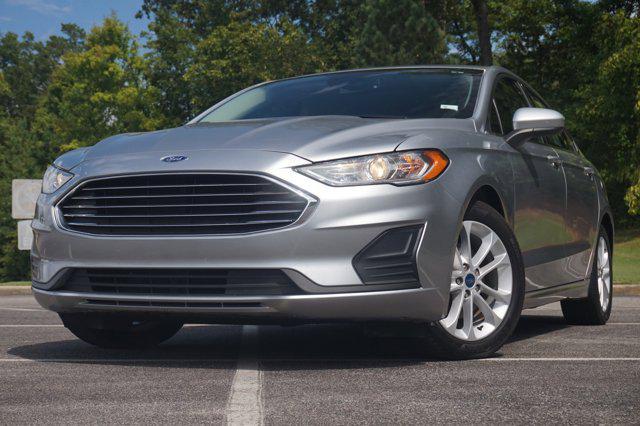 2020 ford fusion hybrid se