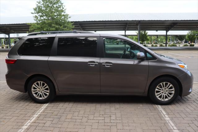 2015 toyota sienna xle
