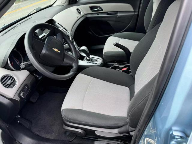 2011 chevrolet cruze ls