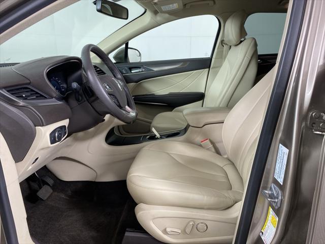 2019 lincoln mkc standard
