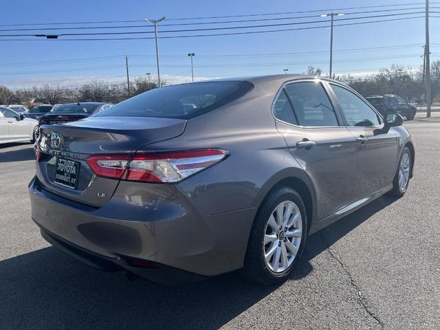 2018 toyota camry le