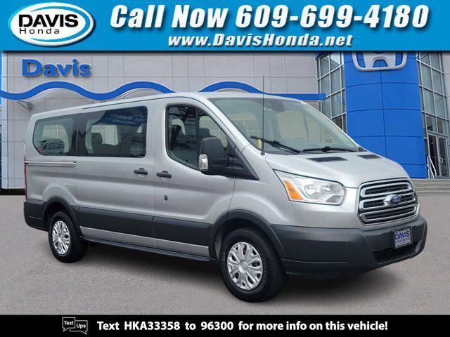 2017 ford transit-150 xlt