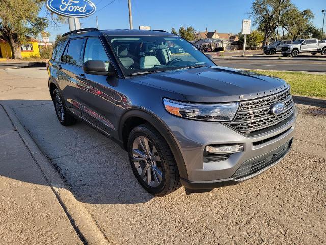 2021 ford explorer xlt