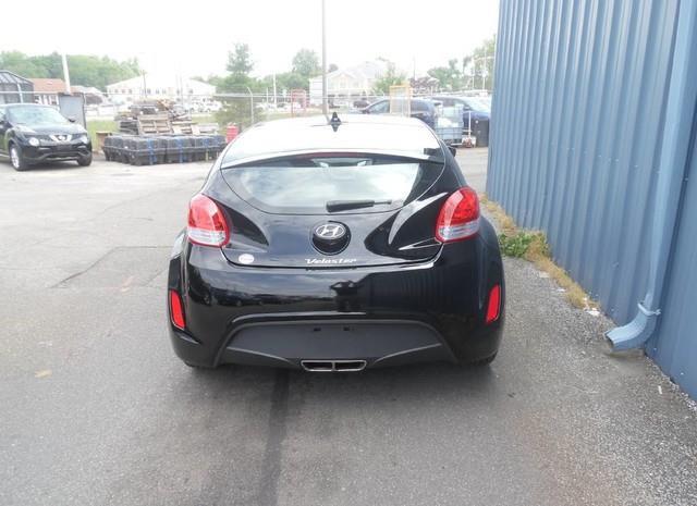 2016 hyundai veloster base 3dr coupe 6m w/black seats for sale in dover, delaware