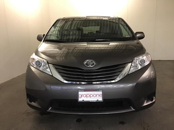 2015 toyota sienna le 7-passenger awd le 7-passenger 4dr mini-van for sale in bow, new hampshire