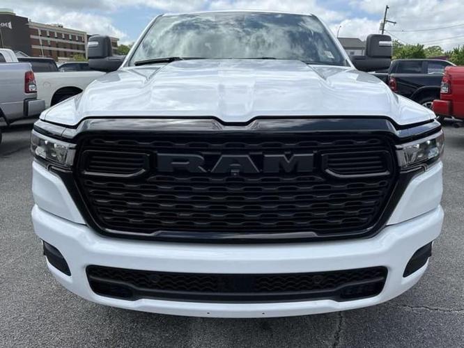 2025 ram 1500 big horn/lone star 4x4 crew cab 144.5 in. wb in frankfort, kentucky