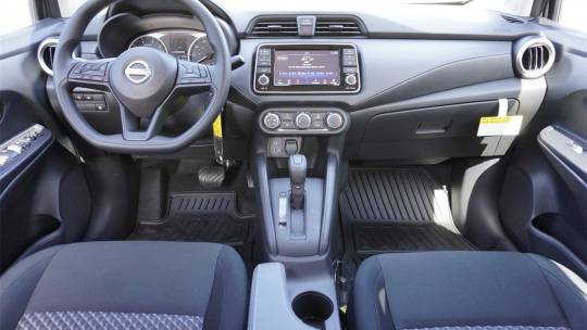 2024 Nissan Versa 1.6 s