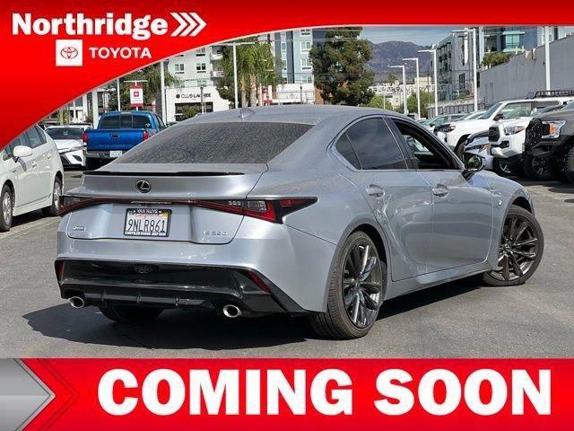 2021 lexus is