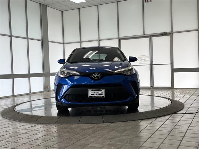 2020 toyota c-hr le