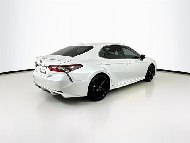 2023 toyota camry hybrid xse