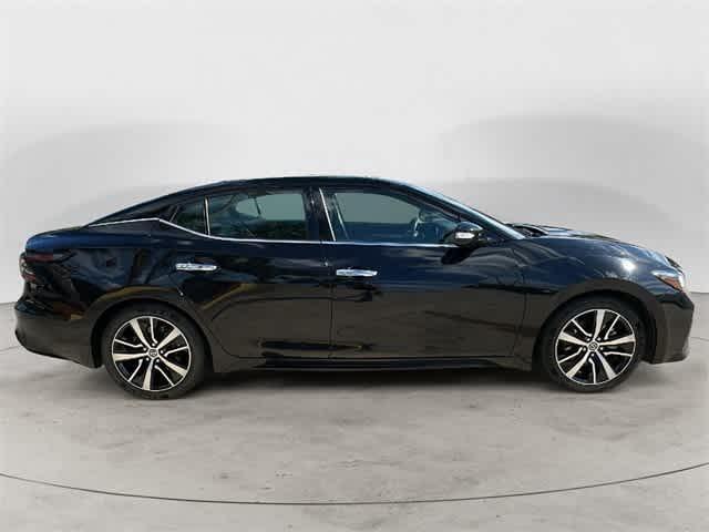 2021 nissan maxima sv