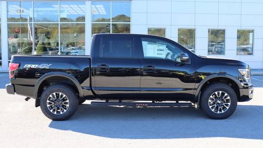2024 Nissan Titan pro–x