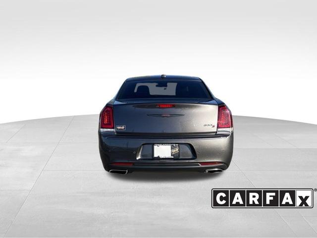 2021 chrysler 300 s