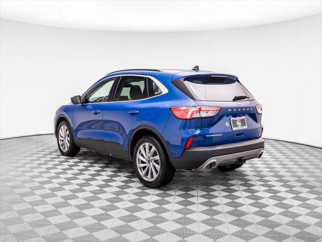 2022 ford escape titanium