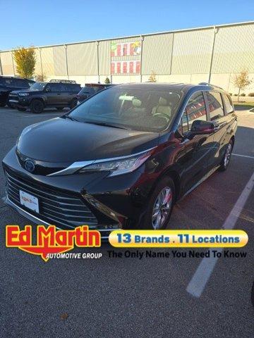 2023 toyota sienna limited