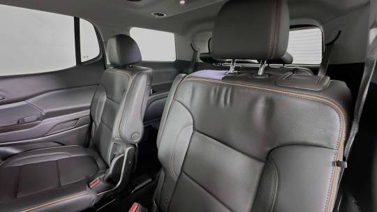 2021 GMC Acadia at4
