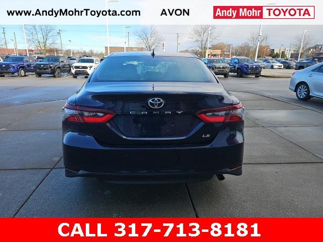 2022 toyota camry le