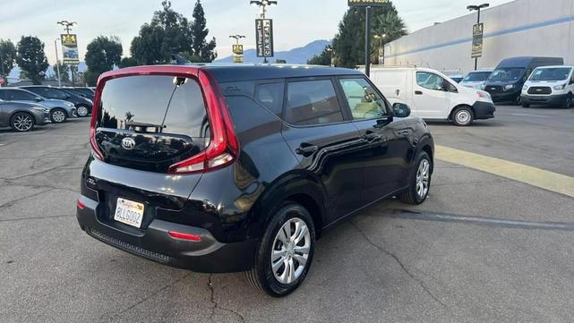2020 kia soul lx