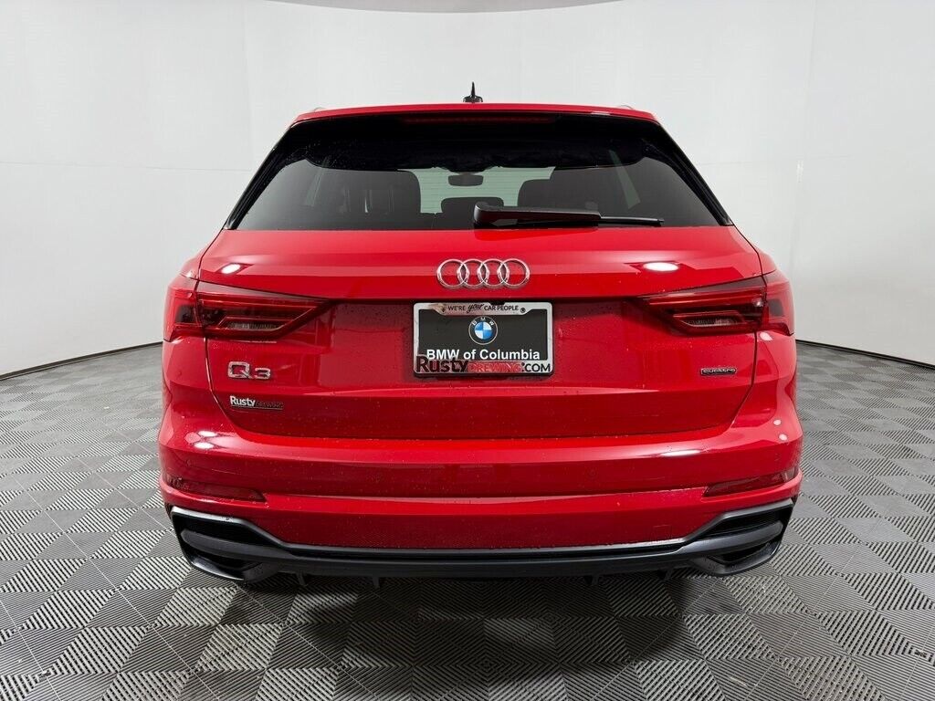 2022 audi q3 premium plus