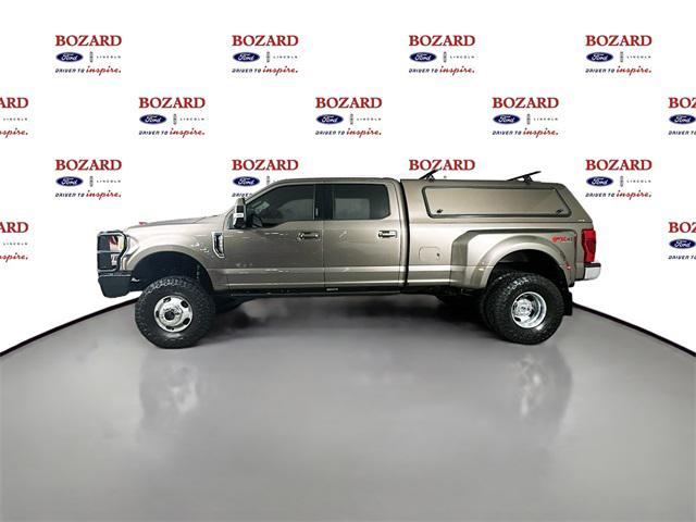 2022 ford f-350 lariat