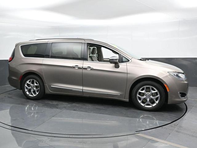 2018 chrysler pacifica limited