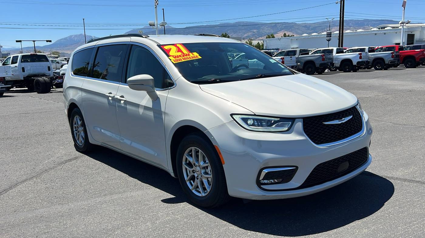 2021 chrysler pacifica touring