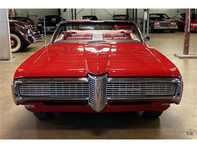 1968 pontiac bonneville in chicago, illinois