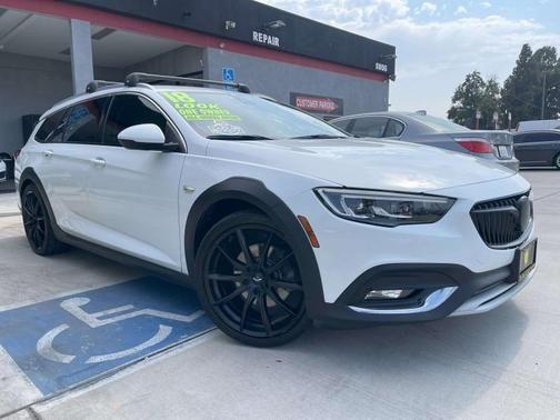 2018 buick regal tourx