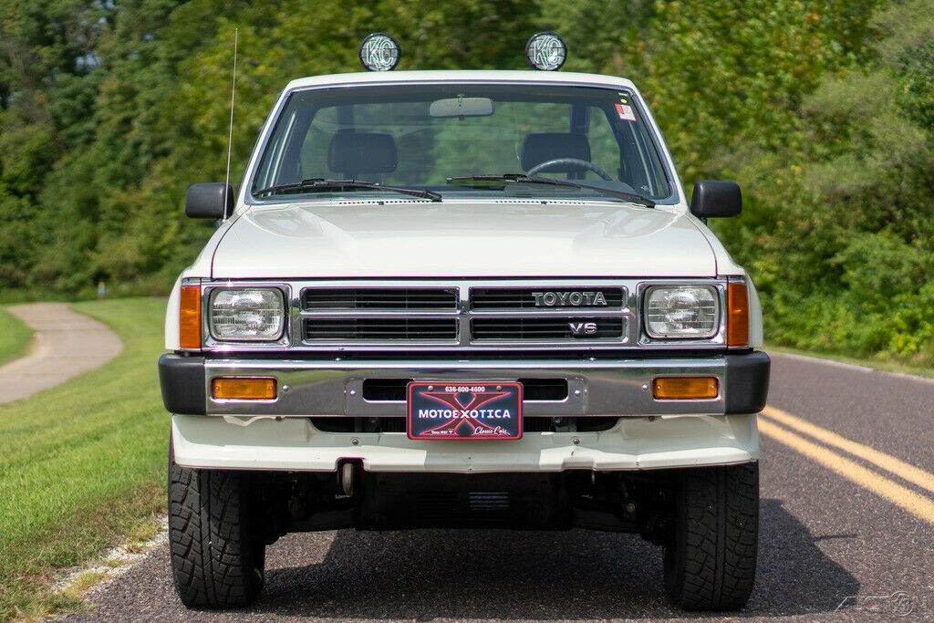 1988 toyota hilux 4x4 pickup